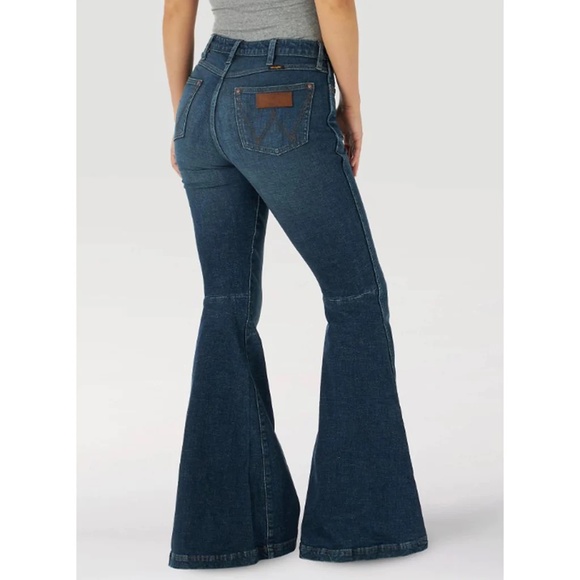 NWT 25x34 Wrangler Retro High Rise Trumpet Flare Jeans in Jana - Picture 5 of 16